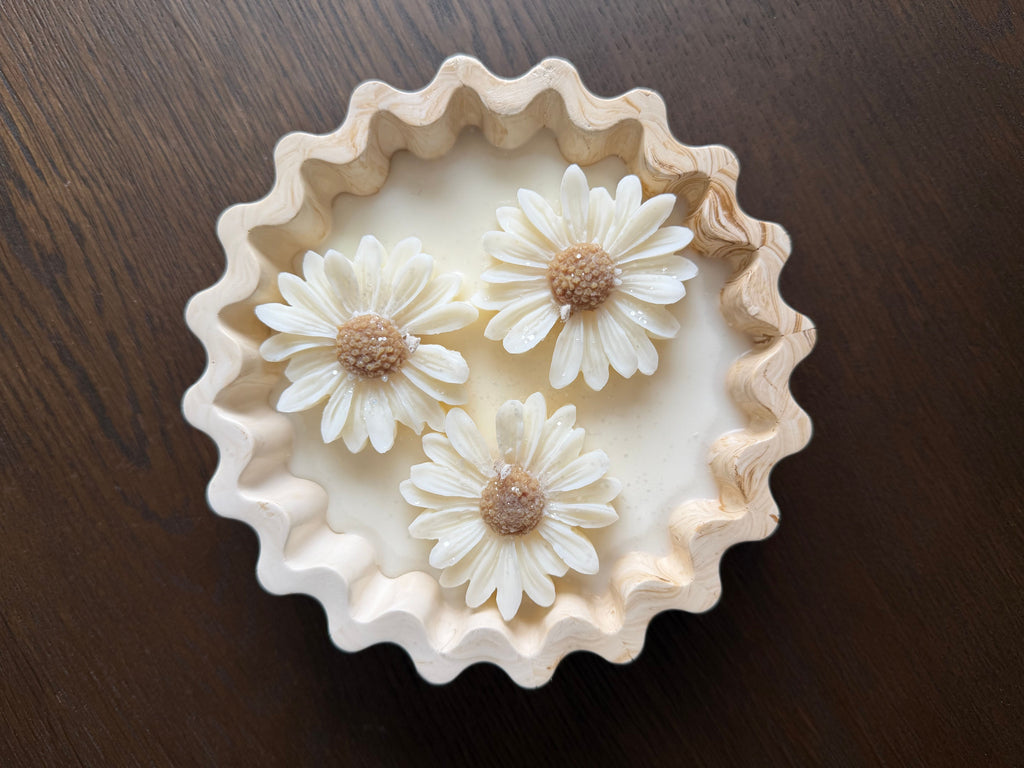 Daisy Candle